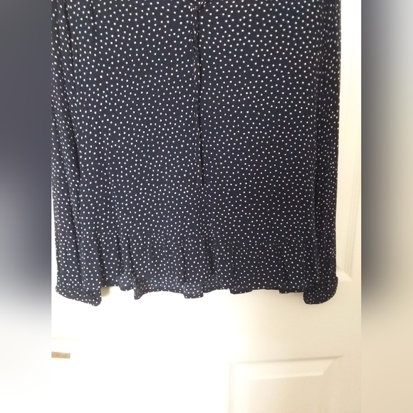 Loft Ladies Medium Navy Blouse - Picture 6 of 6